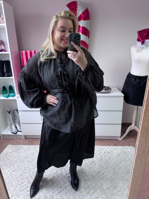 SUKIENKA WISKOZA SATYNOWA (CZARNA,BORDO,CZEROWNA)