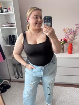 BLUZKA NA RAMIĄCZKA MODELUJĄCA 2 KOLORY