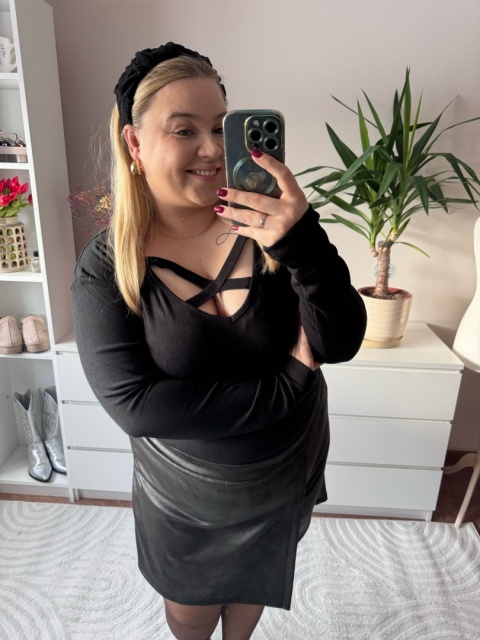 BLUZKA czarna,biała, bordo