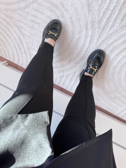 LEGGINSY ZAPIĘTKI Z PRZESZYCIEM CZARNE - dla nizszych kobiet do 160 cm