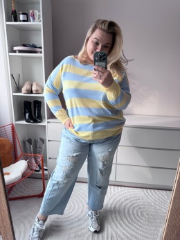 LEKKI SWETER W PASKI