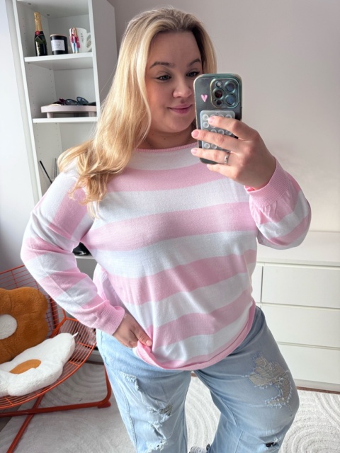 LEKKI SWETER W PASKI