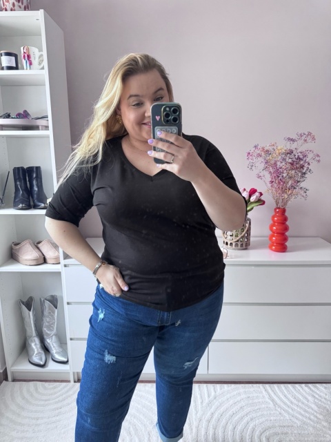 T-SHIRT AMORE BIAŁA,CZARNA,CZEKOLADA,BANAN,PINK